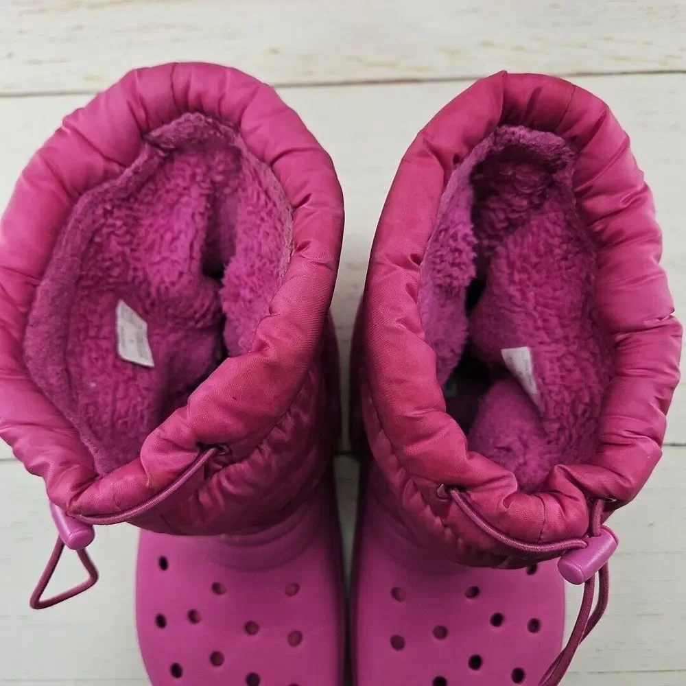 Crocs Neo Puff Boots Pink Youth Size J5 Classic Faux Fur‎ Fleece Lined 207940